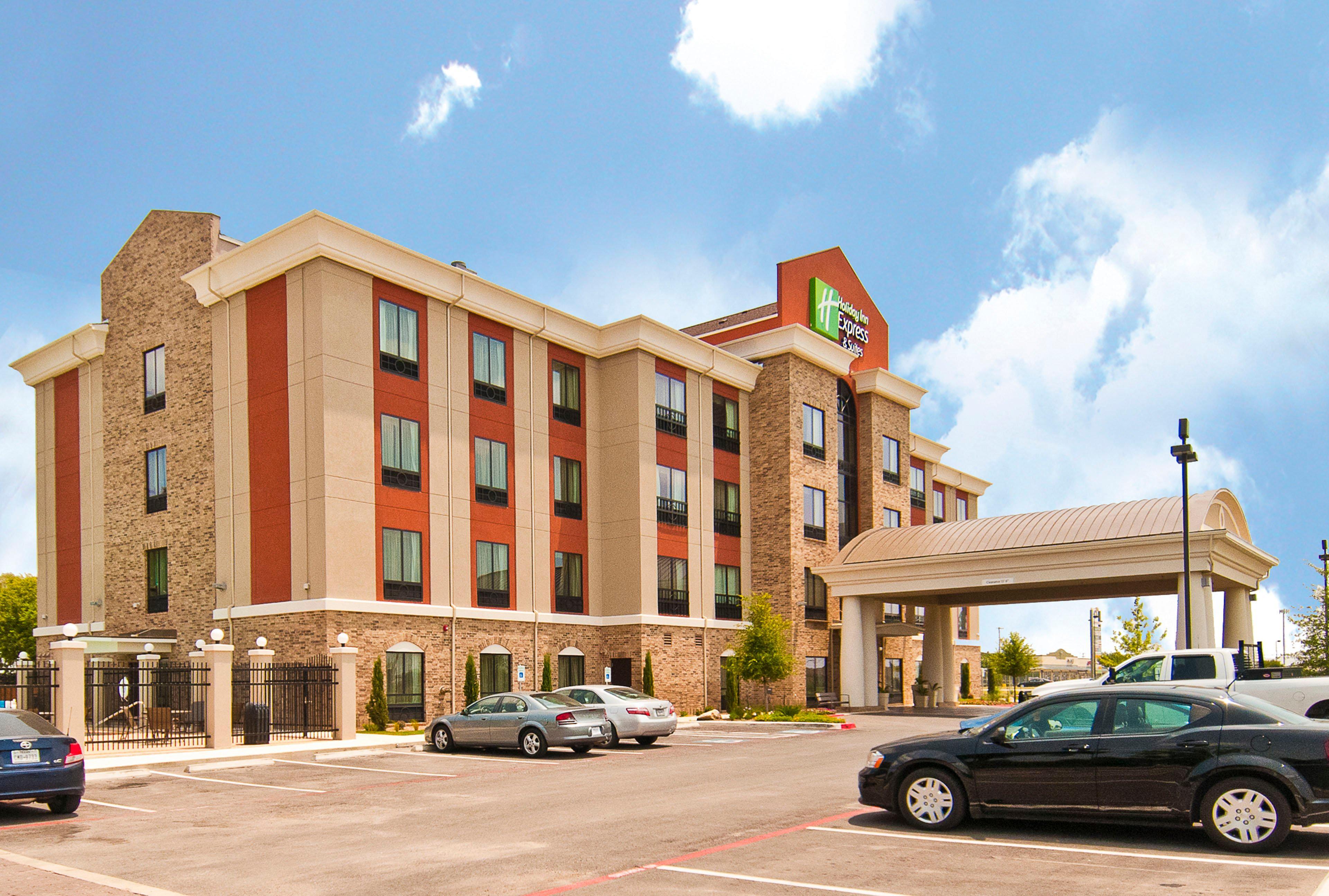 Holiday Inn Express & Suites San Antonio Frost Bank Center By Ihg Εξωτερικό φωτογραφία