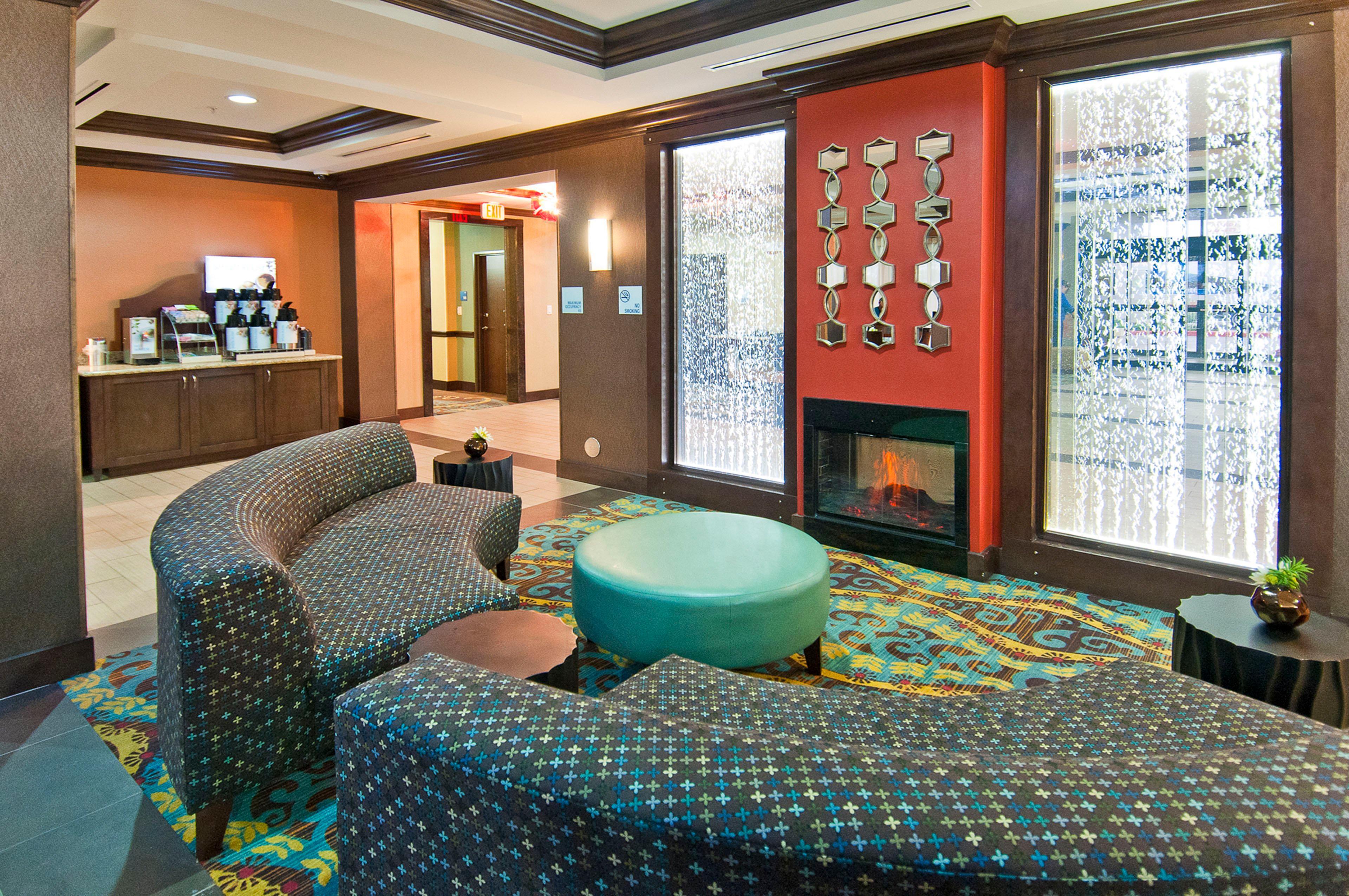 Holiday Inn Express & Suites San Antonio Frost Bank Center By Ihg Εξωτερικό φωτογραφία